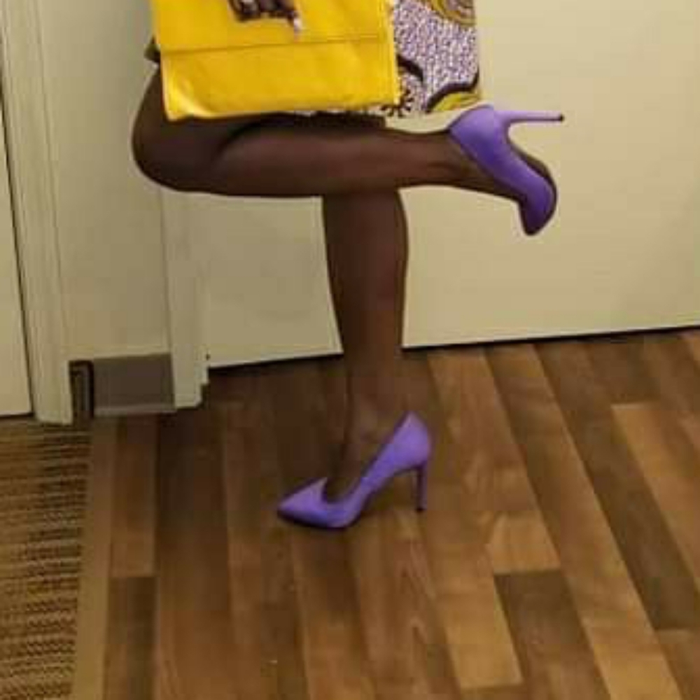 Purple pumps